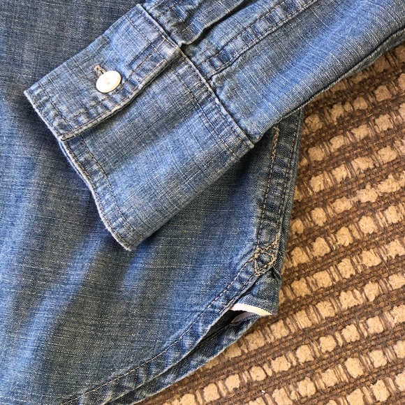 Worn once. J crew denim pullover button up - Picture 7 of 7